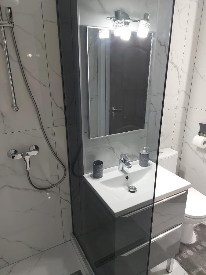 Cuza 21 Brăila Exterior foto